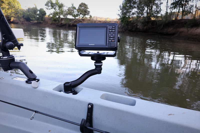 GARMIN FISH FINDER MOUNT R-LOCK